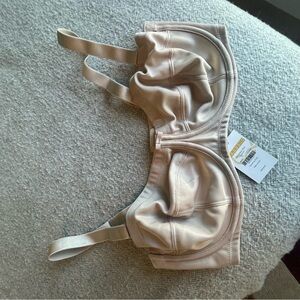 Delimira Underwire Convertible Strpaless Bra
